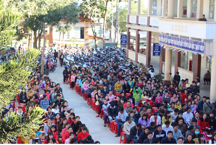 Parents and caregivers attend the project information session