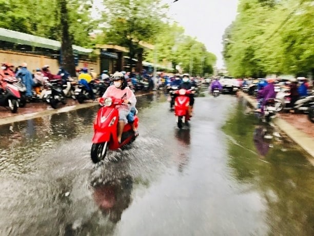 Student's photo highlighted road safety issues